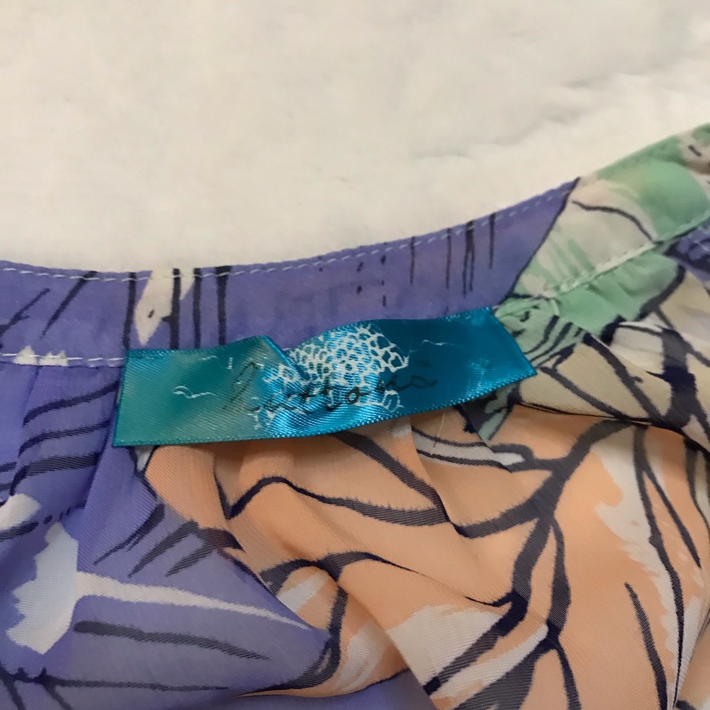 Buttons Patterned Blouse - Picture 5 of 6